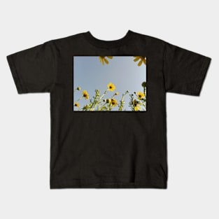 Beautiful summer yellow flowers Kids T-Shirt